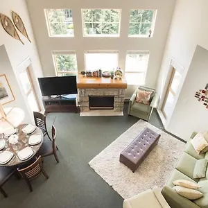Tyndall Stone By Cozystay Signature Holiday home Whistler